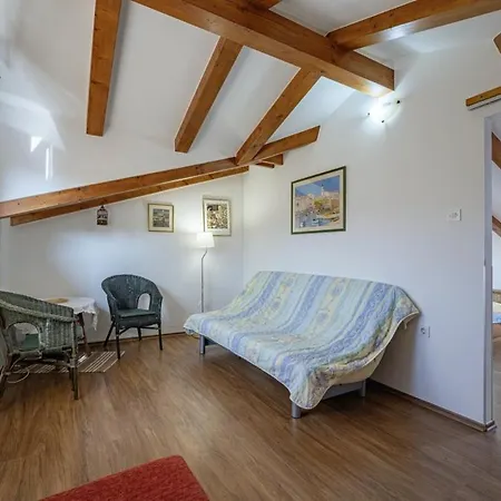 Vesna In Rovinjsko Selo * Rovinj